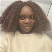 mi chiamo Iriss. Sono appassionata della lingua francese e ho il piacere di insegnarla. Il mio obiettivo è condividere la mia pass